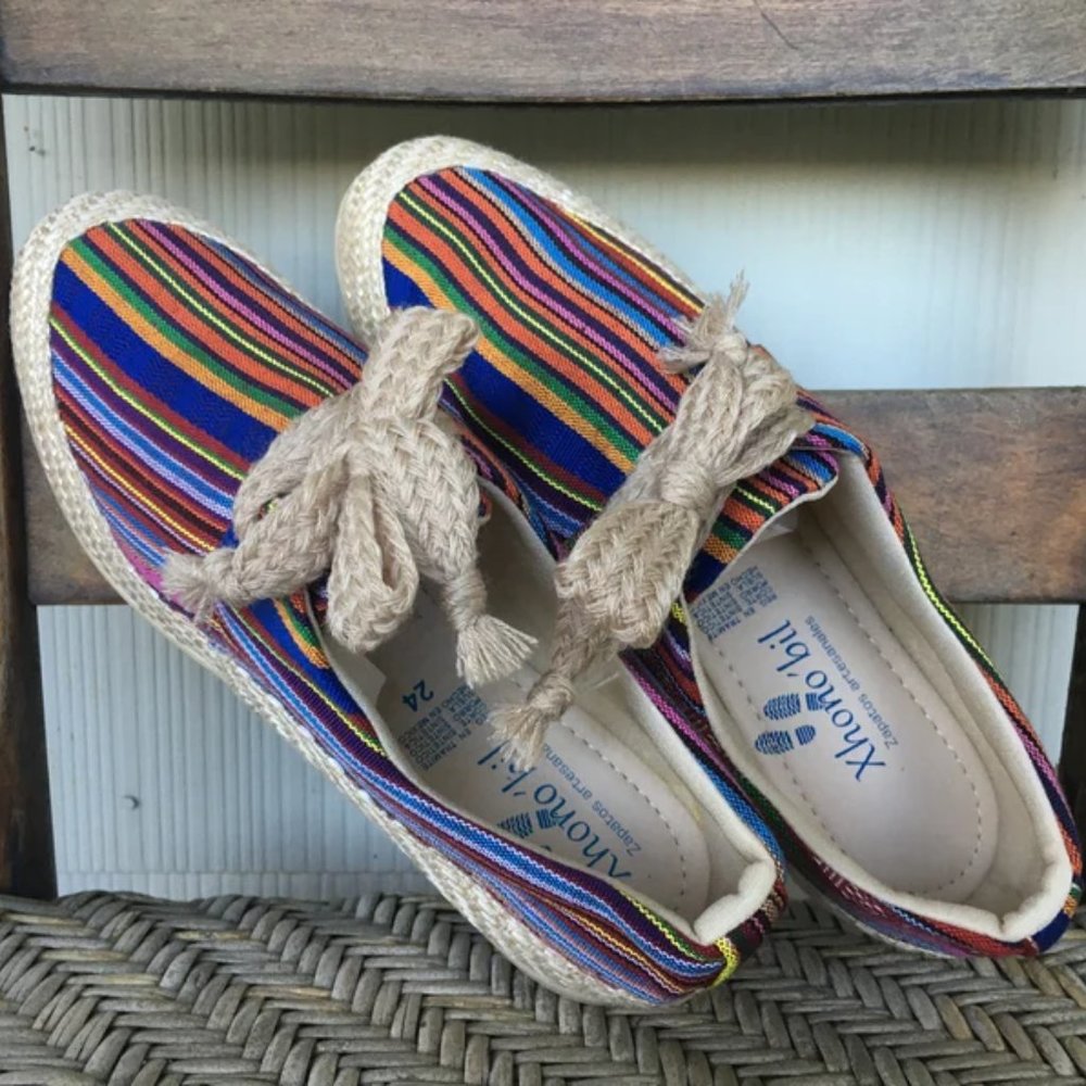 Mexican Artisan Canvas Shoses - Burlap Sneakers - Zapatos Artesanos
